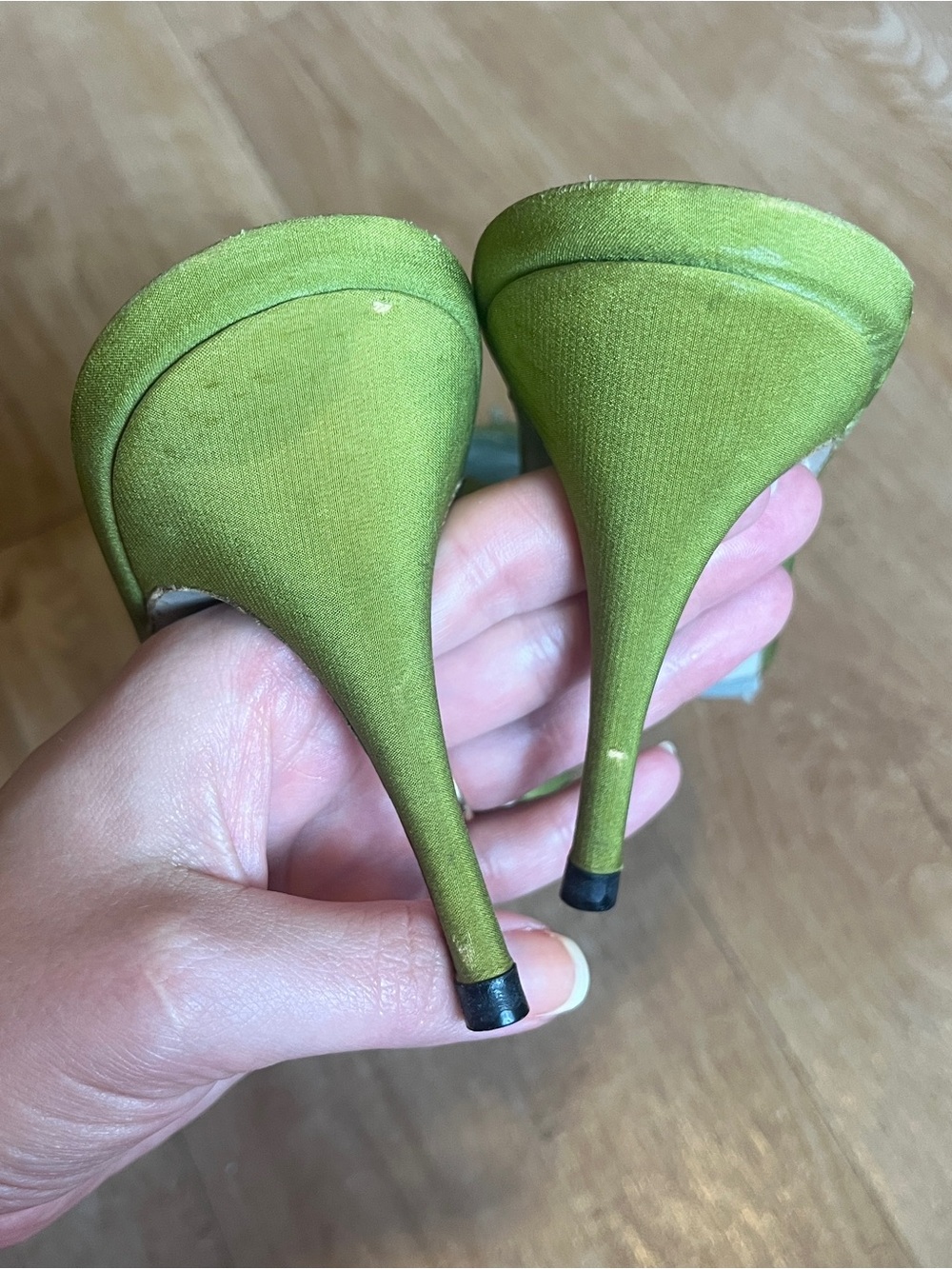 Vintage Manolo Blahnik green silk mule heel with grey/metallic tassel fringe - Picture 3 of 7